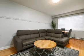 Contemporary 2BR – Stylish Comfort on MTL West - Image 3