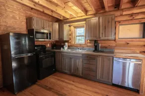 Tiptop Treehouse #8 |3BR 2BA |Mtn View|Hot Tub - Image 4