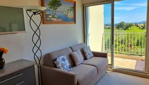 Sunny 2-room, sea and field view, air-conditioned - Image 2