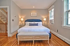 Classically Elegant, Quiet Beacon Hill Penthouse - Image 5
