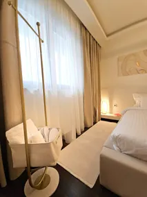 Lavish Apartment - Image 5