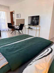 La Inside Apartment - Image 4