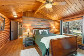 Hot Tub! Cozy Cabin in Town Near Food, Golf, Lake. - Image 3