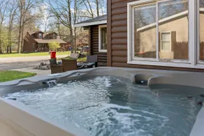 Hot Tub! Cozy Cabin in Town Near Food, Golf, Lake. - Image 2