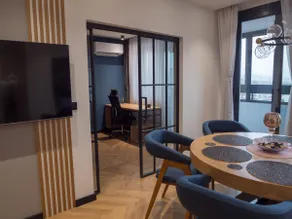 Blue Iris, 2BR, Stunning Views, Jacuzzi and Workspace - Image 4