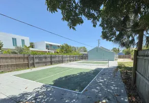 The Pickleball Beach Bungalow - Image 3