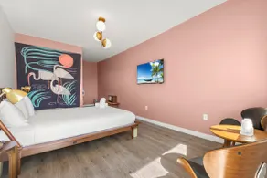 Cool unit in a cool place with a pool and club! - Image 2