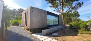 Beach house in the woods - Image 2