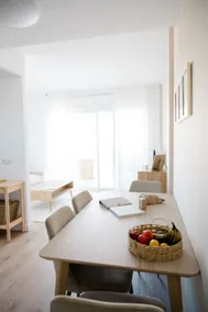 Luxury right by the sea with large private roof terrace - Image 4