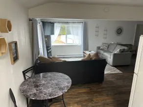 Second floor Country apartment on 20 Acres. - Image 3