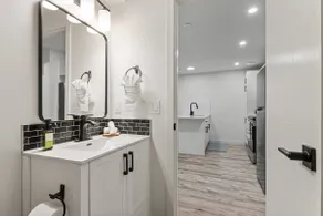 Modern Basement Suite by WEM & River Cree Casino! - Image 4