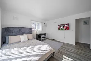 Waterfront Apt w/ Free Parking & Stunning Views - Image 5