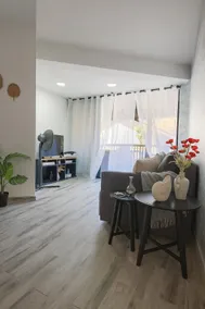 Ocean Front Escape - Image 4