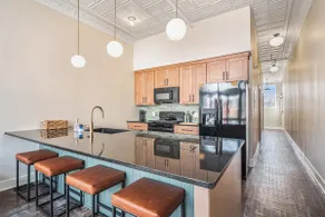New 2 bedroom near Medical Mile - Image 3