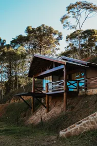 Chalet in the Mantiqueira Mountains with Jacuzzi - Image 3