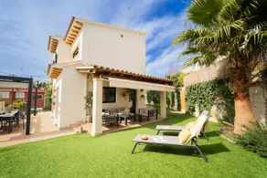 Villa Can Alonso § Relax in Palma with a garden - Image 2