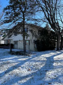 Spacious 3 Bedroom House - Image 2