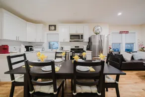 Spacious 4BR Getaway Pet-Friendly w/Parking 14/2 - Image 4
