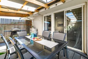 Family Friendly, Walk to Beach, Spacious - Image 3