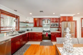383 - 3BR Quincy - Chic House near Adams Park - Image 4