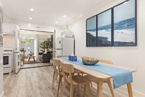 Coastal Getaway • 3 Blocks to Santa Monica Beach - Image 3