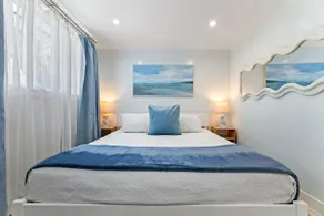 Coastal Getaway • 3 Blocks to Santa Monica Beach - Image 4