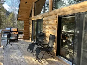 Family off-grid cottage, quiet lakeside. - Image 5