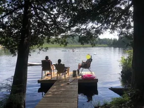 Family off-grid cottage, quiet lakeside. - Image 4