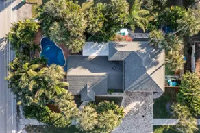 4/4 Home w/ Pool & Hot Tub – Steps from the Beach! - Image 4