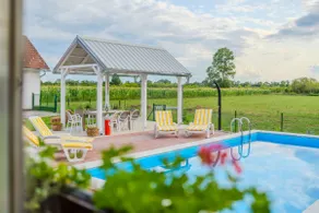 Green Oasis Estate with Private Pool and Backyard near Zagreb - Image 3