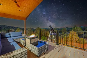 New! 6 King Suites/8 bdrm, Hot Tub, EV, E-Scooters - Image 4