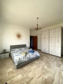 Central Apartment - Image 5