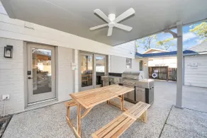 Lost Pines Poolside Paradise | Outdoor Fire Pit - Image 5