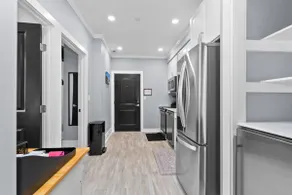 CityLights Condo+3Bed+PrivateParking+ No steps - Image 3