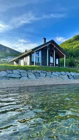 Vestland's gem by the water | Majestic mountains - Image 2