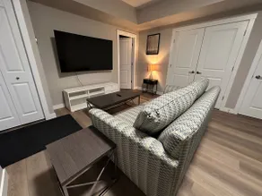 Cozzy & Brand New Apartment, Near Banff Hwy - Image 3