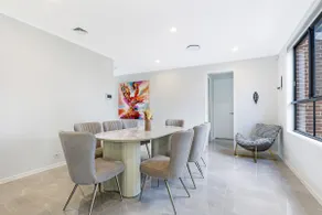 Lovely House @ Lalor Park - Image 3