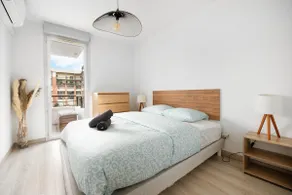 Chic 2-room with Balcony + Parking: Zénith, Hippodrome - Image 5
