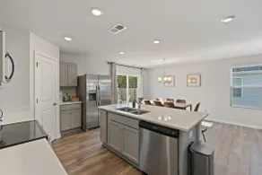 Southport Retreat! Family oriented & pet friendly! - Image 4