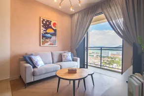 Luxe, 3BR APT with Balcony by Stellar ALV - Image 2