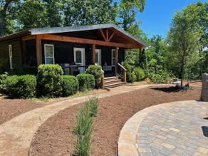 The Shaded Crest | Garden Studio A | Adults 21+ - Image 2