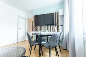 @Vienna Center, Modern & Stylish 1BR+1LR Apartment - Image 4