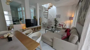 Penthouse: 2 Terraces+2BR+2BA – 3 Min to Cathedral - Image 2