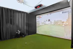 Charming Getaway Golf Simulator - Image 2