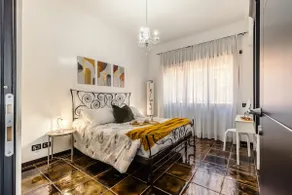 A stone's throw from Ciampino Station, Rome - Image 2