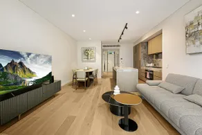 Archer Luxe Retreat | Prime Location | Easy Access - Image 4