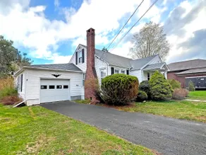 2 Min Walk to Windham | Hot Tub | Mtn Views - Image 3