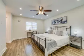 Modern 6 Bed Home w/ BBQ near Mt Pleasant GO - Image 4