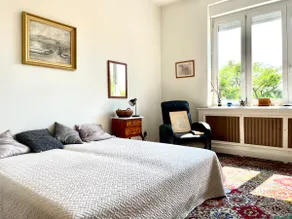 Villa with terrace overlooking the city park - Image 5
