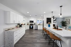 Spacious Pool Home 5B 3BA | Near Disney - Image 3